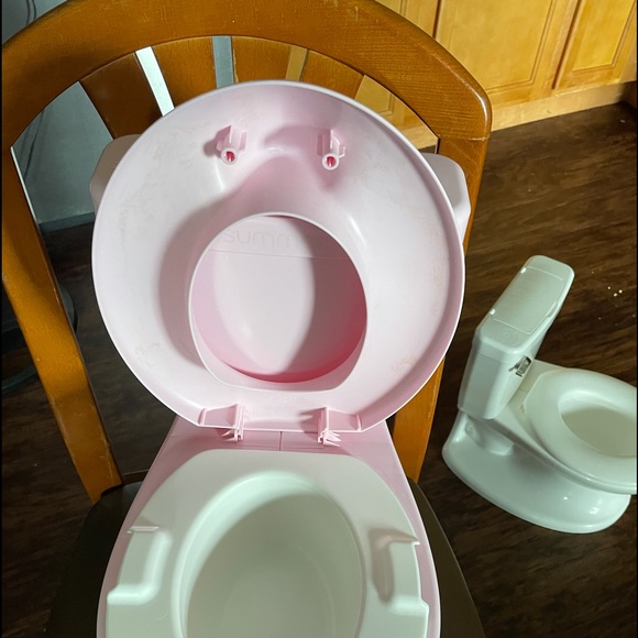 My size potty - Picture 1 of 7